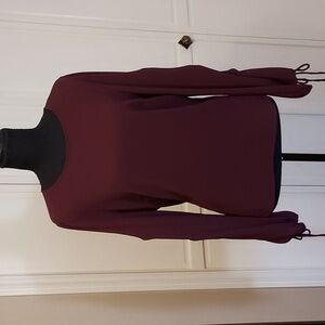 Vince Camuto Boho Blouse shirred long sleeve peasant style burgundy size Medium